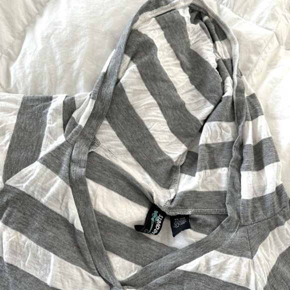 Large Flowy Striped Top - Picture 2 of 4